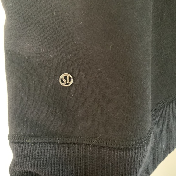 Lululemon, black, longline, sleeveless vest - Picture 5 of 7